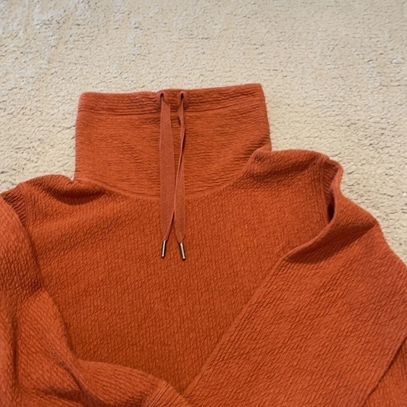 Lululemon Retreat Yourself Pullover
Heathered Rustic Clay size 4 - Picture 4 of 9